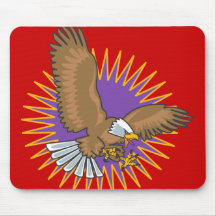 Aterrizaje enojado de Eagle calvo Alfombrillas De Raton