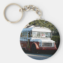 Autobús rojo y blanco jubilado llavero personalizado