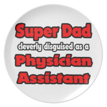 Ayudante estupendo del médico del papá… platos