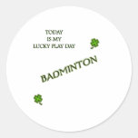 Bádminton afortunado del día pegatinas redondas
