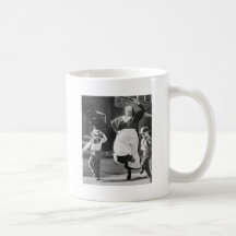 Bailando el día ausente taza de café