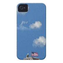 Bala Eagle con la bandera americana Case-Mate iPhone 4 Coberturas