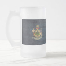 Bandera de madera vieja de Maine; Tazas