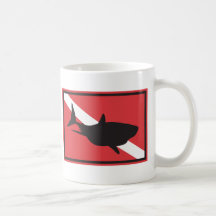 Bandera del salto del tiburón tazas de café