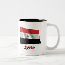 Bandera que agita de Siria con nombre Taza