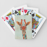 Baraja ambarina de la jirafa que mira a escondidas cartas de juego