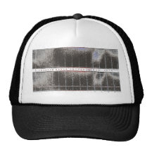 Barra doble carmesí de Eagle Gorras