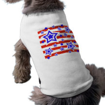 Barras y estrellas patrióticas camisa de perrito