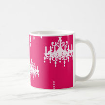 Barroco blanco de la lámpara en la frambuesa roja taza