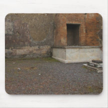 Base de Pompeya de una columna. Reliquia de la ant Tapetes De Raton