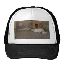 Base de Pompeya de una columna. Reliquia de la ant Gorras