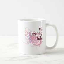 Bebé del entrenamiento del perro taza