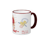 Bebé que grita divertido para el nuevo papá - pers tazas de café