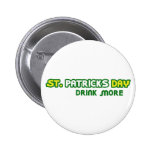 Bebida del día del St. Patricks más parodia Pins