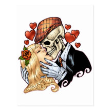 Beso del cráneo con los corazones y los rosas por  tarjeta postal