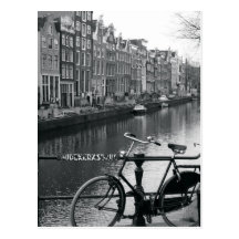 Bicicleta por el canal tarjeta postal