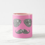 Bigote divertido del diamante con los vidrios tazas