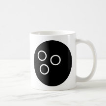 bola de bolos negra tazas de café
