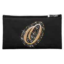 Bolso cosmético negro con O inicial