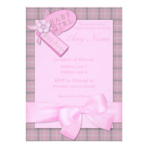 Bonito en invitaciones rosadas de la fiesta de bie anuncio personalizado