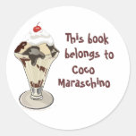 Bookplates personalizados HotFudge del helado del  Etiquetas Redondas