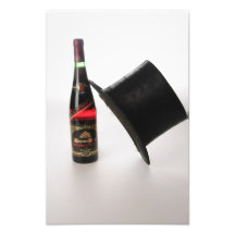 Botella del gorra y de vino impresiones fotograficas