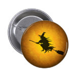 Botón de la bruja del vuelo de Halloween Pin