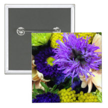 BOTÓN PÚRPURA AZUL DE LAS FLORES PIN