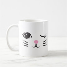 bueno-suerte que tienta el enfoque del gato taza