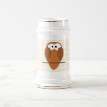 Búho lindo de Brown, fondo beige del control Taza