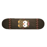 Búho lindo de la niña con el arco rosado tablas de patinar