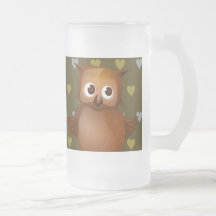 Búho lindo en fondo del modelo del corazón de Brow Taza