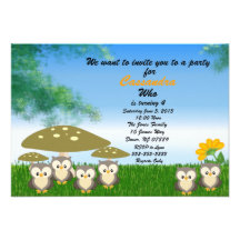Búho que recolecta la invitación de la fiesta de c