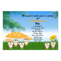 Búho que recolecta la invitación de la fiesta de c