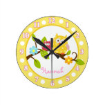 Búhos felices del árbol amarillos y reloj rosado d reloj de pared
