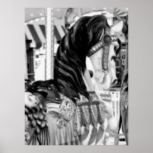 Caballo blanco y negro del tiovivo poster