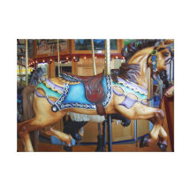 Caballos del carrusel en la alameda de Chapel Hill Lienzo Envuelto Para Galerías