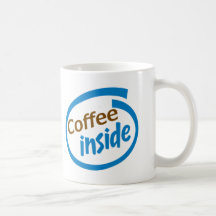 Café dentro tazas