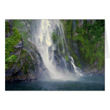 Caídas de Stirling, Milford Sound, NZ, tarjeta