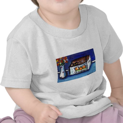 Caja del naranja del gato negro camiseta