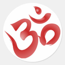Caligrafía hindú roja de OM Aum Devanagari del sím Etiqueta Redonda