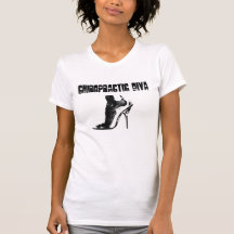 Camisa del negro de la diva de la quiropráctica