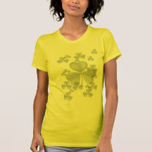 Camiseta descolorada de los tréboles