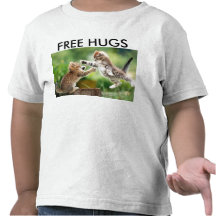 Camiseta libre de los abrazos del niño