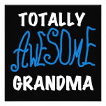 Camisetas azules y regalos de la abuela totalmente anuncio