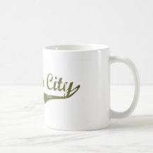 Camisetas mas mandonas de la revolución de la ciud taza
