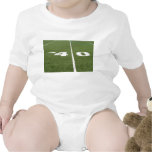 Campo de fútbol cuarenta traje de bebé