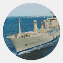 Canal de Panamá del tránsito de la nave Etiqueta Redonda