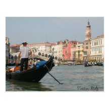 Canal de Venecia con el puente Tarjetas Postales