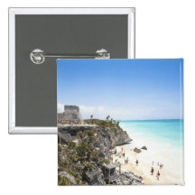 Cancun, Quintana Roo, México - ruinas en una colin Pins